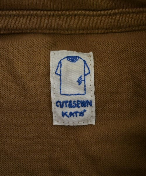 KATO เสื้อยืด/เสื้อท็อปส์