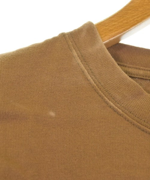 KATO เสื้อยืด/เสื้อท็อปส์