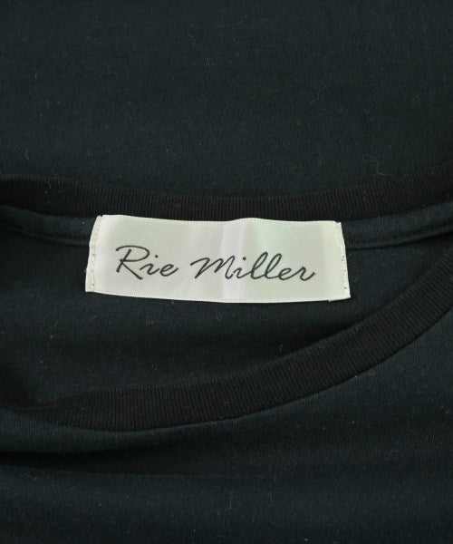 Rie Miller เสื้อยืด/เสื้อท็อปส์