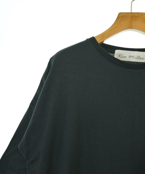 Rie Miller เสื้อยืด/เสื้อท็อปส์