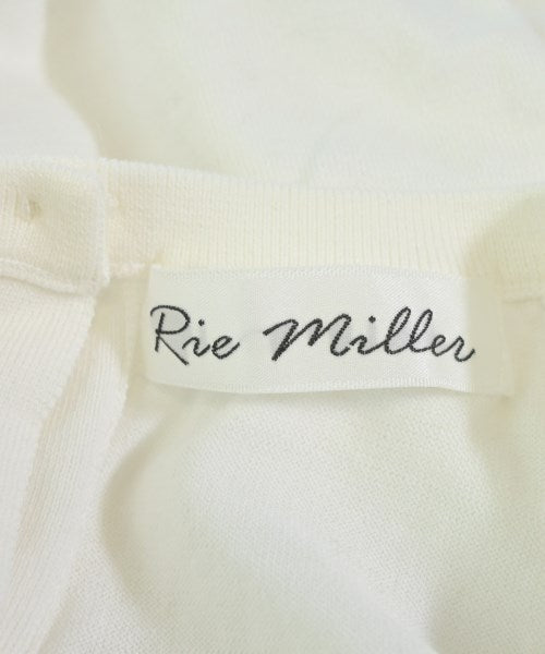 Rie Miller เสื้อแขนกุด