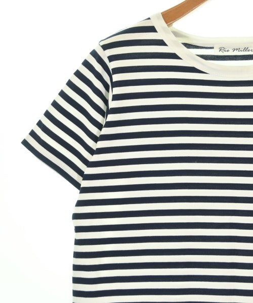 Rie Miller เสื้อยืด/เสื้อท็อปส์