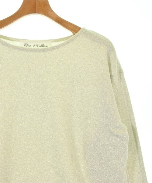 Rie Miller เสื้อยืด/เสื้อท็อปส์