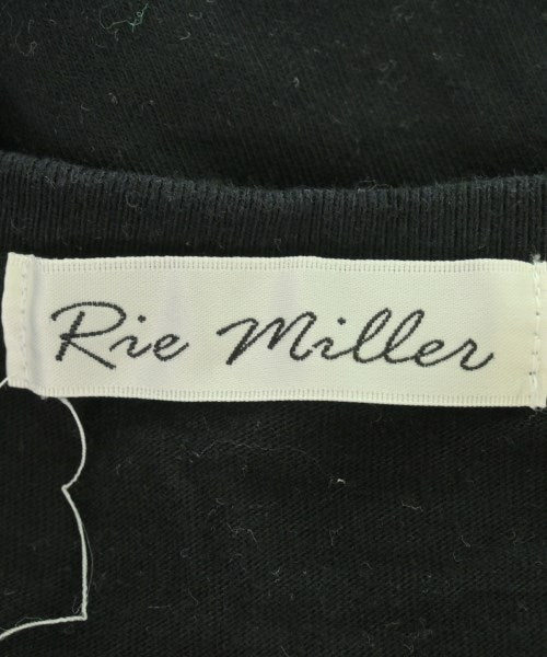 Rie Miller เสื้อยืด/เสื้อท็อปส์
