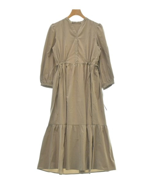 Rirandture ชุดเดรส