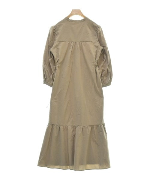 Rirandture ชุดเดรส