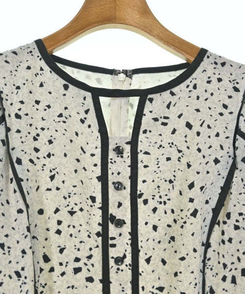 Rirandture ชุดเดรส