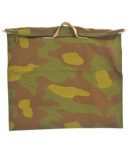 BAG'n'NOUN คลัตช์