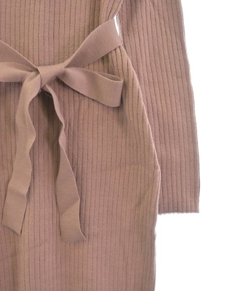 Lily Brown ชุดเดรส