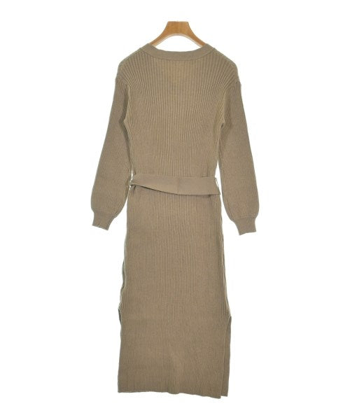 Lily Brown ชุดเดรส