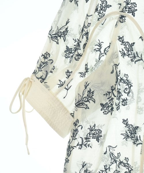 Lily Brown เสื้อลำลอง