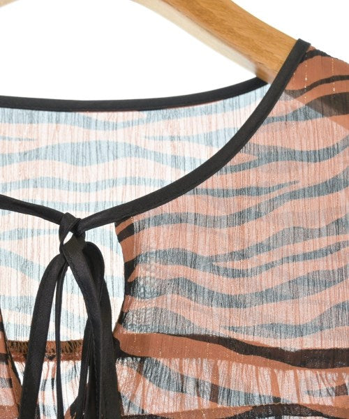Lily Brown เสื้อสตรี
