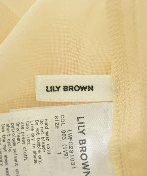 Lily Brown เสื้อลำลอง