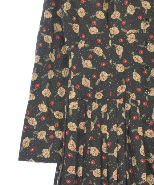 Lily Brown เดรสที่เป็นเสื้อเชิ้ตตัวยาว