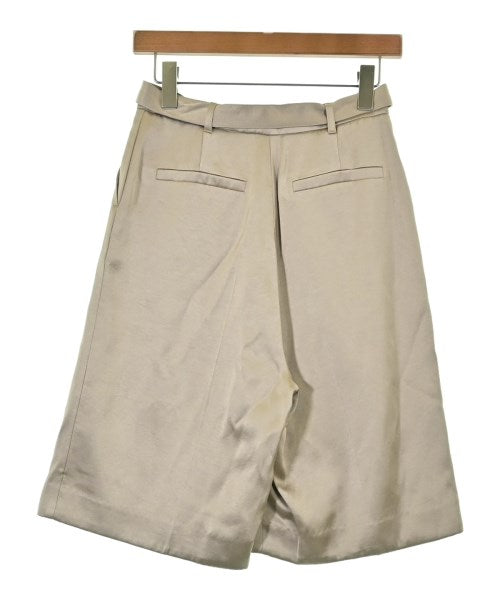 Lily Brown กางเกงขาสั้น