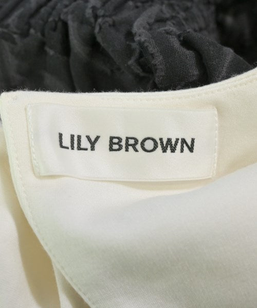 Lily Brown เสื้อสตรี
