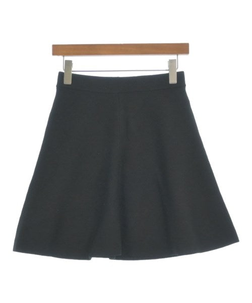 Lily Brown กระโปรงยาวถึงเข่า