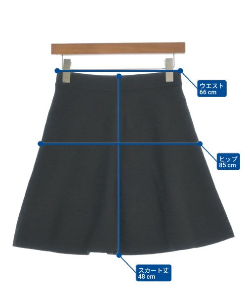 Lily Brown กระโปรงยาวถึงเข่า