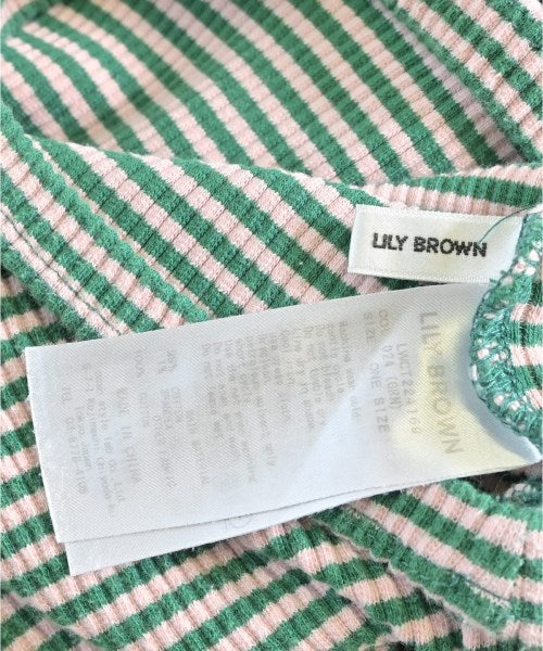 Lily Brown เสื้อยืด/เสื้อท็อปส์