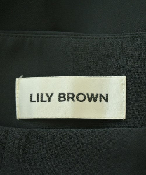 Lily Brown กางเกงขาสั้น