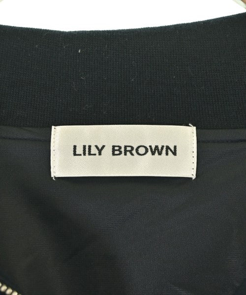 Lily Brown ชุดสูทแบบครบเซต (อื่นๆ)