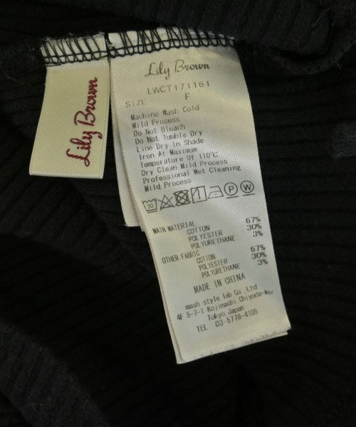 Lily Brown เสื้อยืด/เสื้อท็อปส์