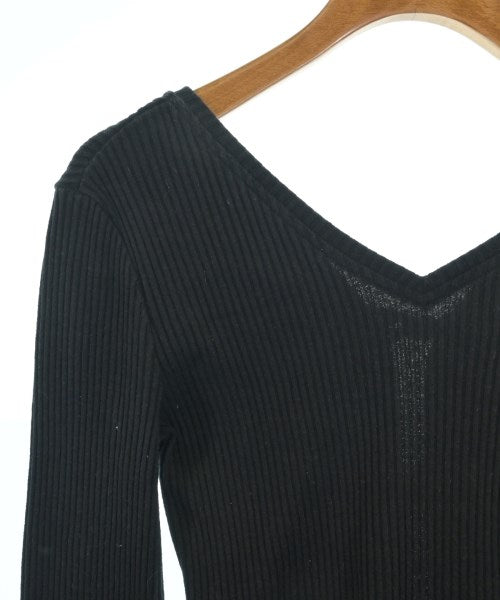 Lily Brown เสื้อยืด/เสื้อท็อปส์