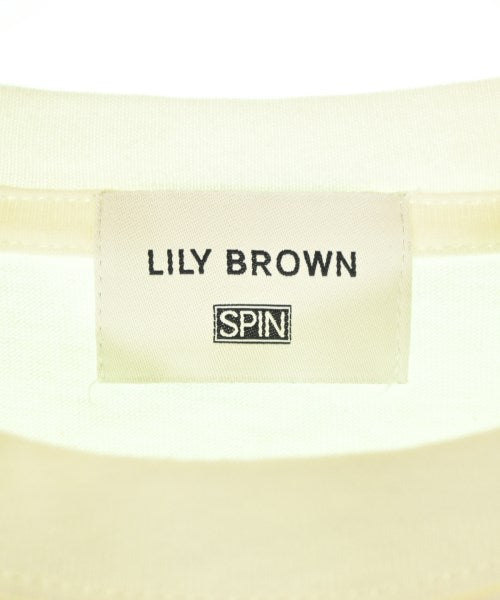 Lily Brown เสื้อยืด/เสื้อท็อปส์