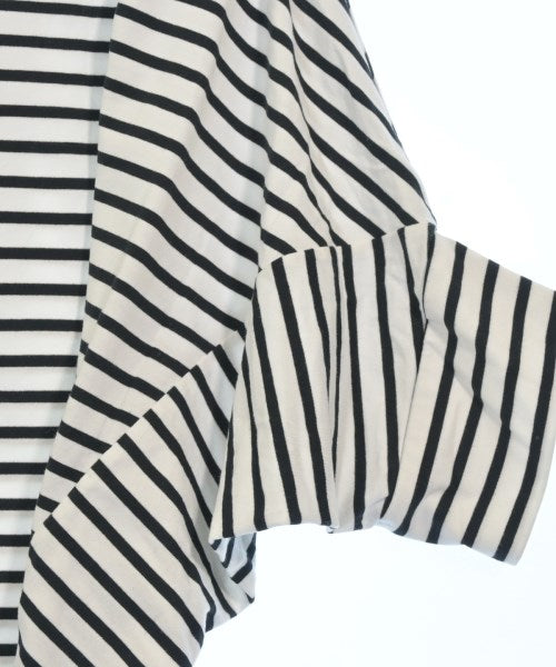 Liesse เสื้อยืด/เสื้อท็อปส์