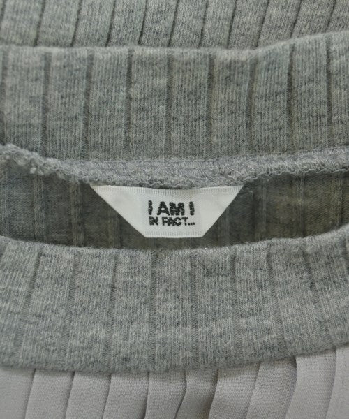 I am I เสื้อยืด/เสื้อท็อปส์