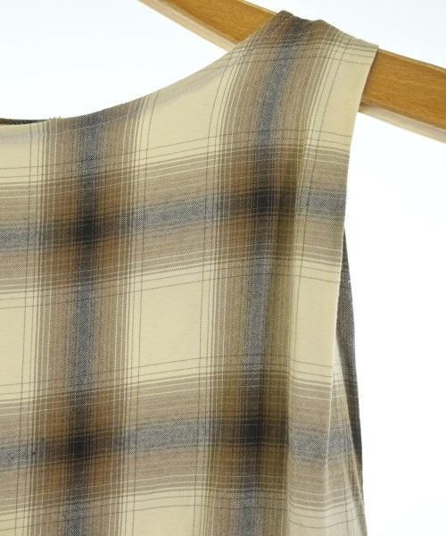 PHEENY เสื้อกั๊ก