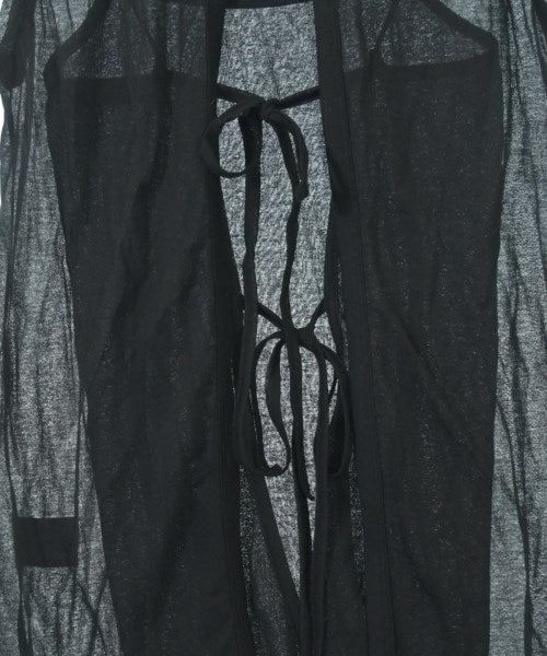 PHEENY เสื้อแขนกุด