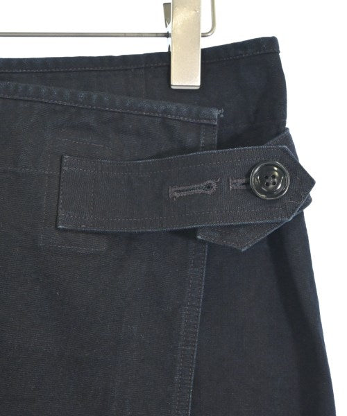 45R กระโปรงยาวถึงเข่า