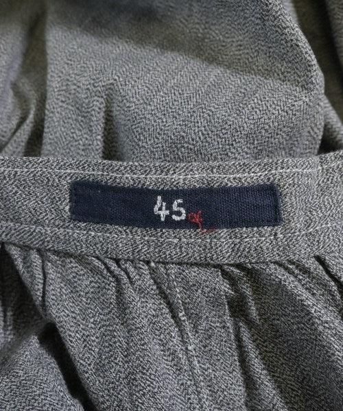 45R กระโปรงยาวถึงเข่า