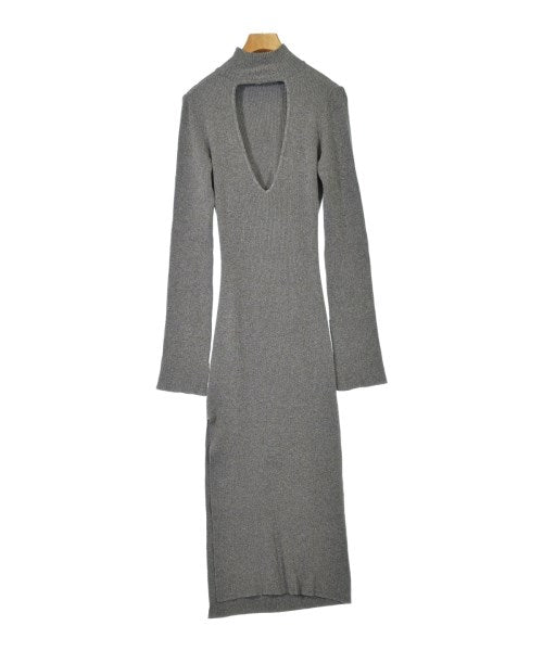 JOHN LAWRENCE SULLIVAN ชุดเดรส