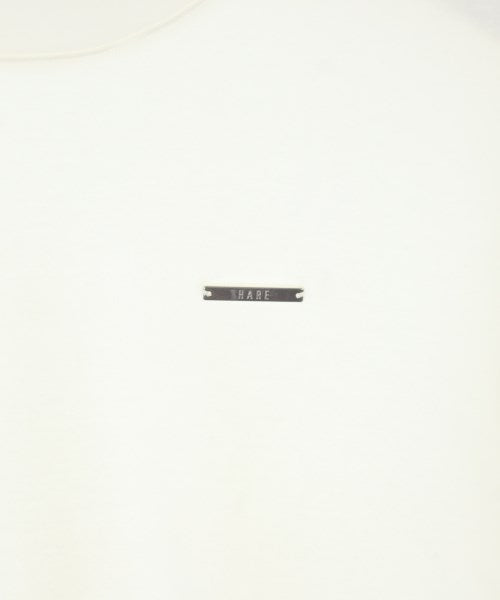 HARE เสื้อยืด/เสื้อท็อปส์
