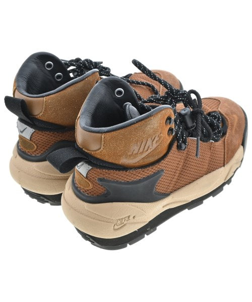 sacai รองเท้าผ้าใบ