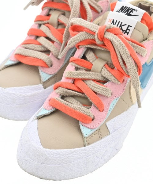 sacai รองเท้าผ้าใบ