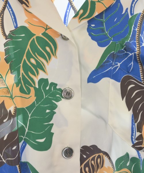 sacai เสื้อสตรี