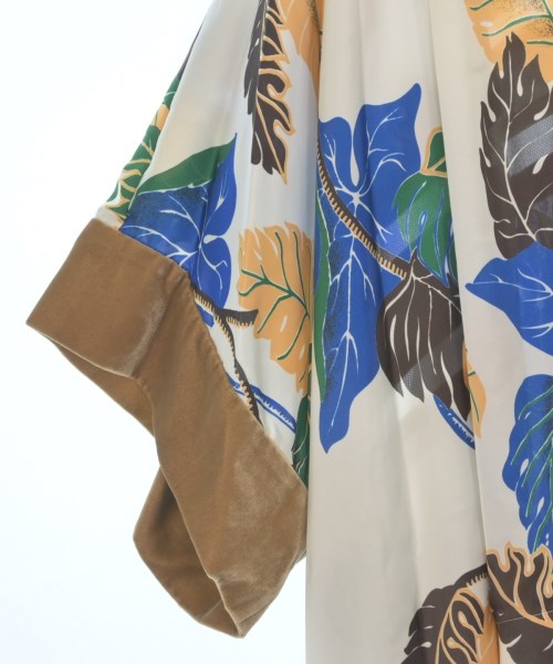 sacai เสื้อสตรี