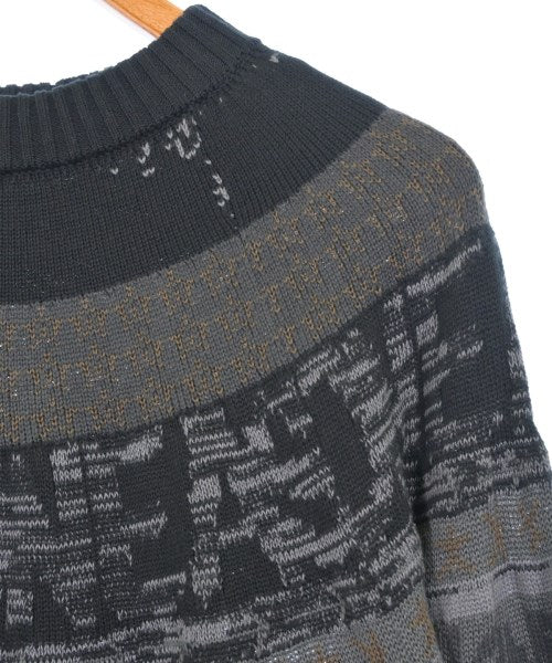 sacai เสื้อกันหนาว