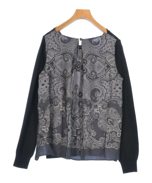 sacai เสื้อกันหนาว
