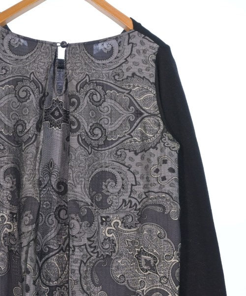 sacai เสื้อกันหนาว