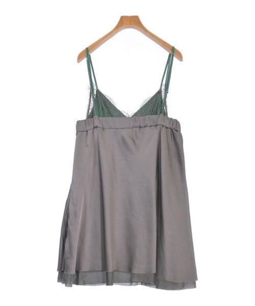 sacai เสื้อสตรี