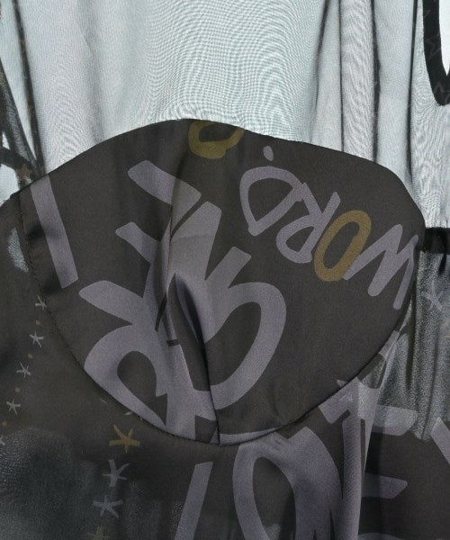 sacai เสื้อสตรี