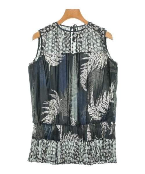 sacai เสื้อสตรี
