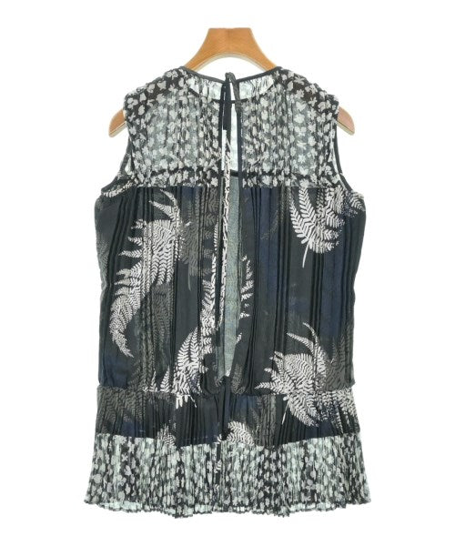 sacai เสื้อสตรี