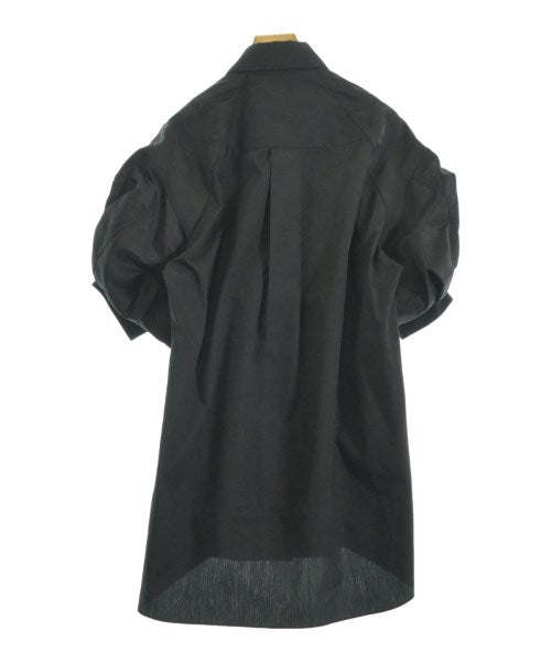 sacai เสื้อลำลอง