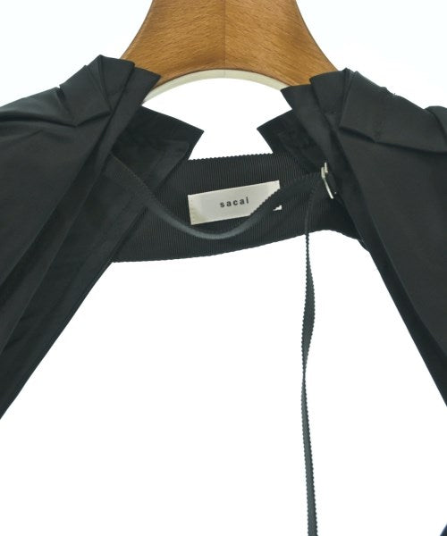 sacai เสื้อสตรี