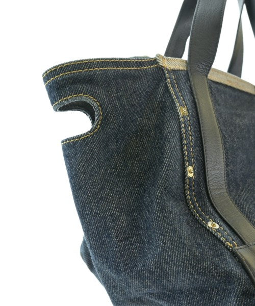 sacai กระเป๋าถือ